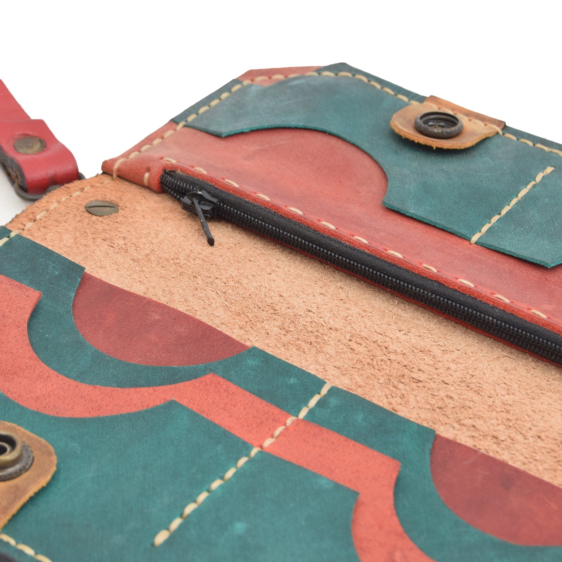 Colorfull Leather Carved & Crafted Wallet Faelintha