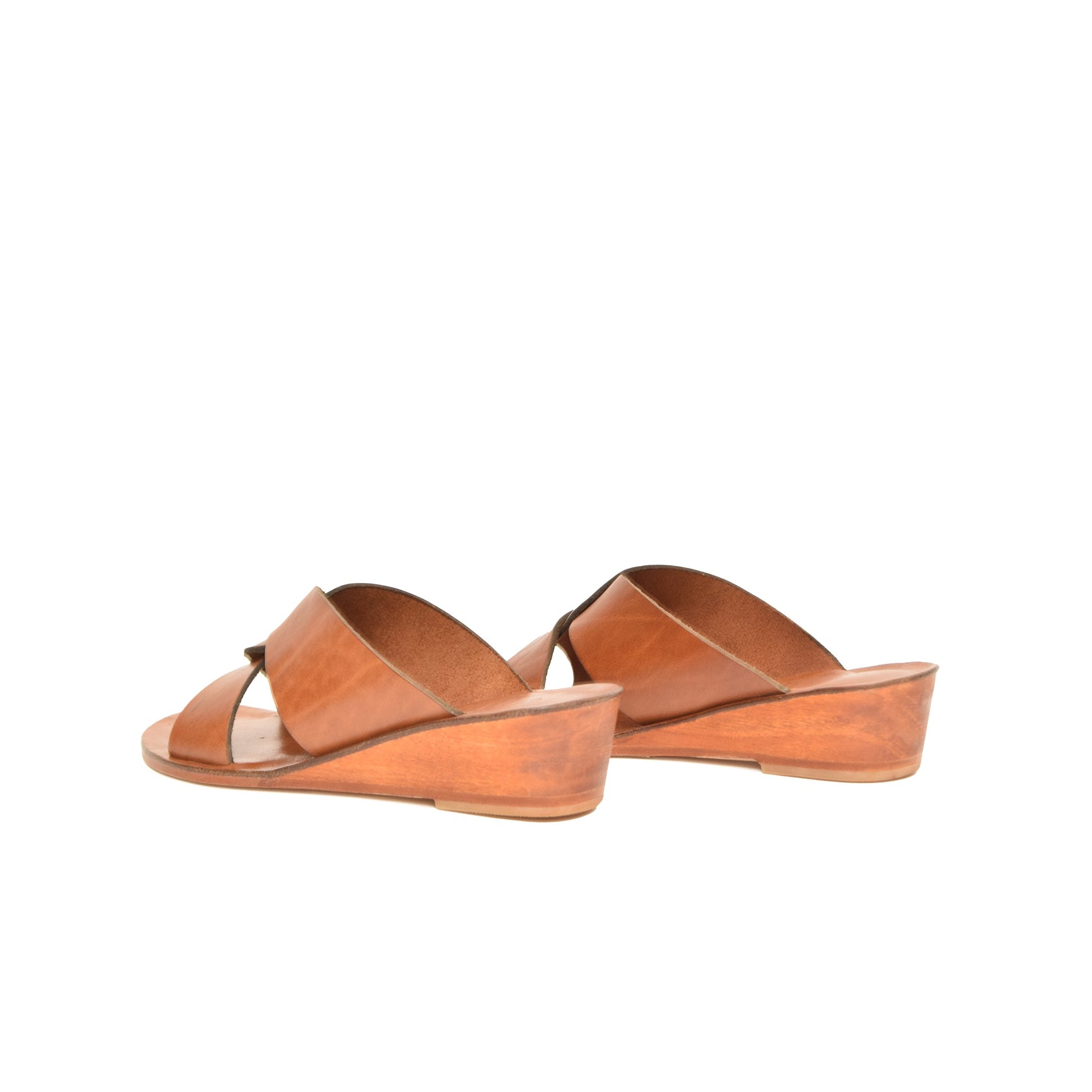 Sophia Tan Leather Women’s Slippers