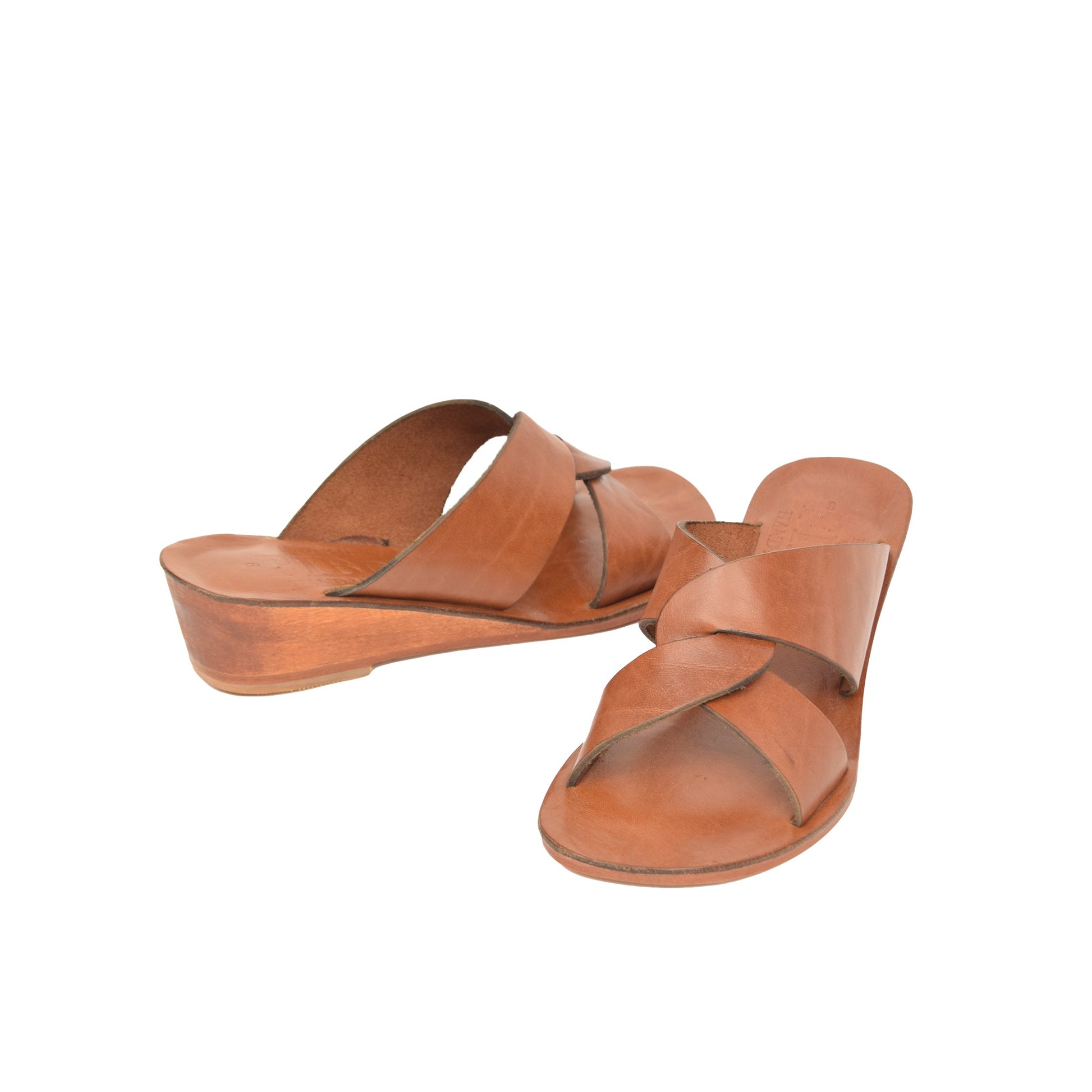 Sophia Tan Leather Women’s Slippers