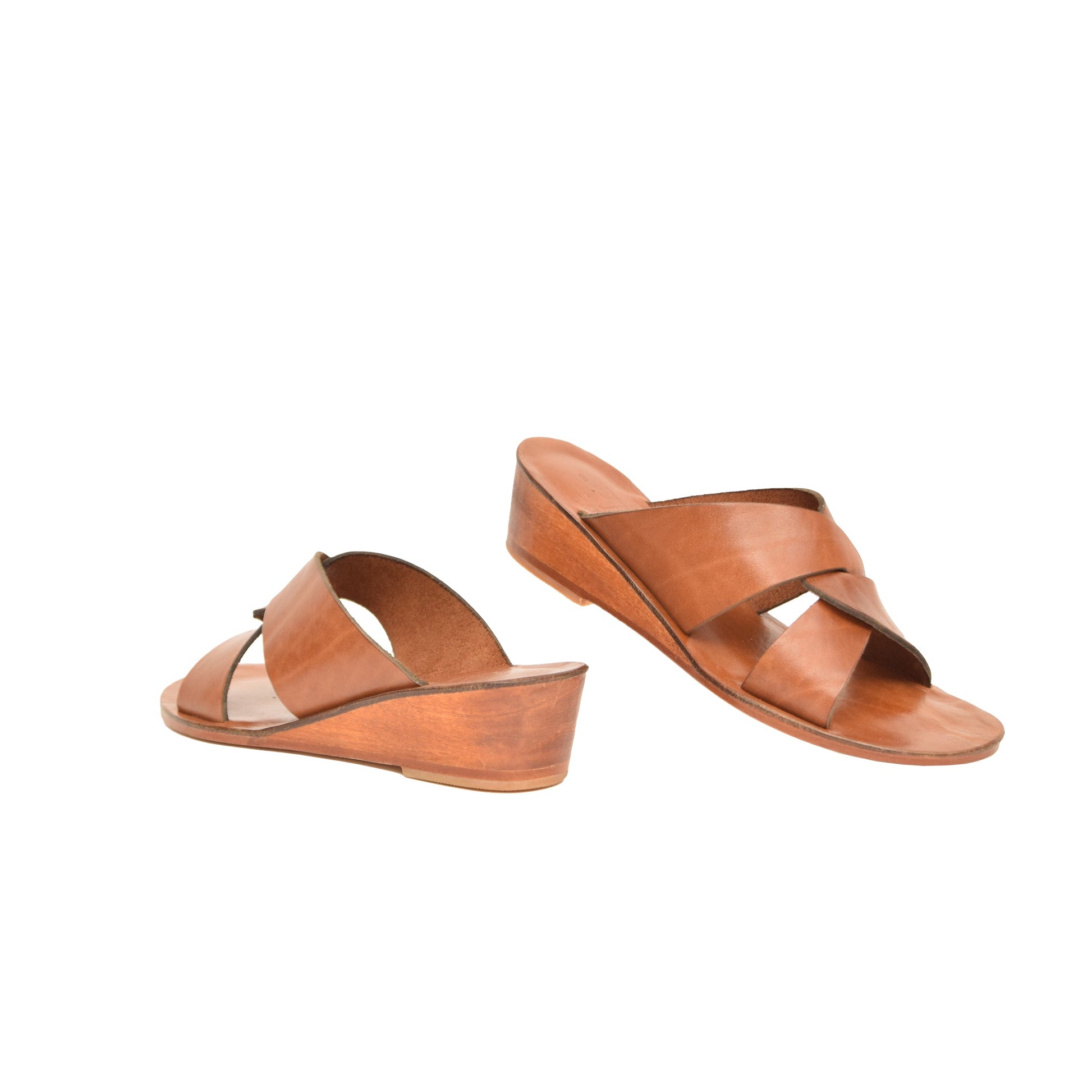 Sophia Tan Leather Women’s Slippers