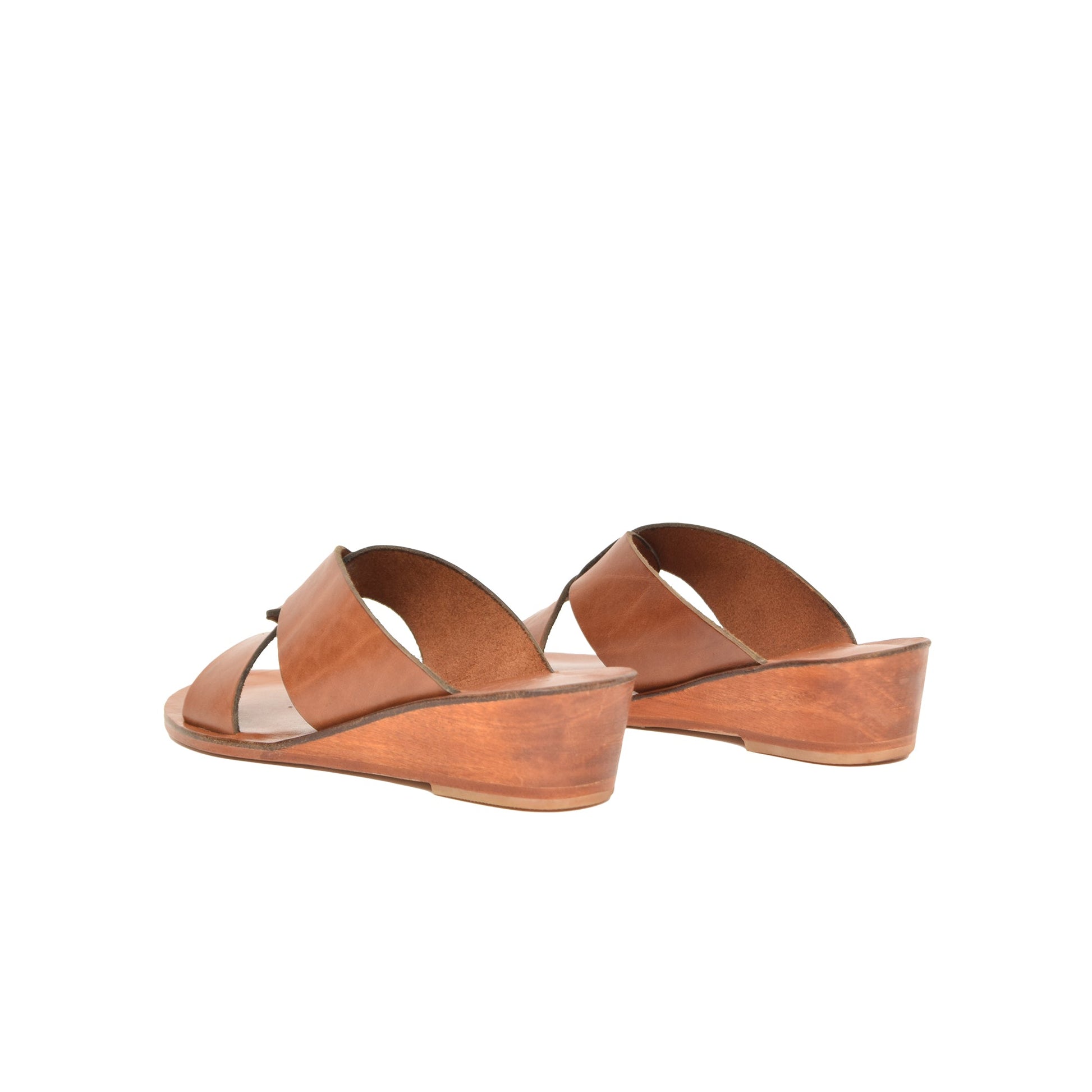 Sophia Tan Leather Women’s Slippers